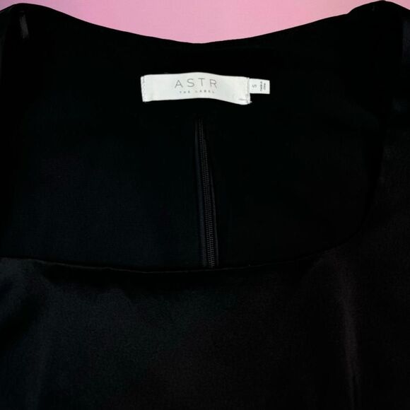 Astr Black long sleeve satin Blouse - Picture 7 of 8